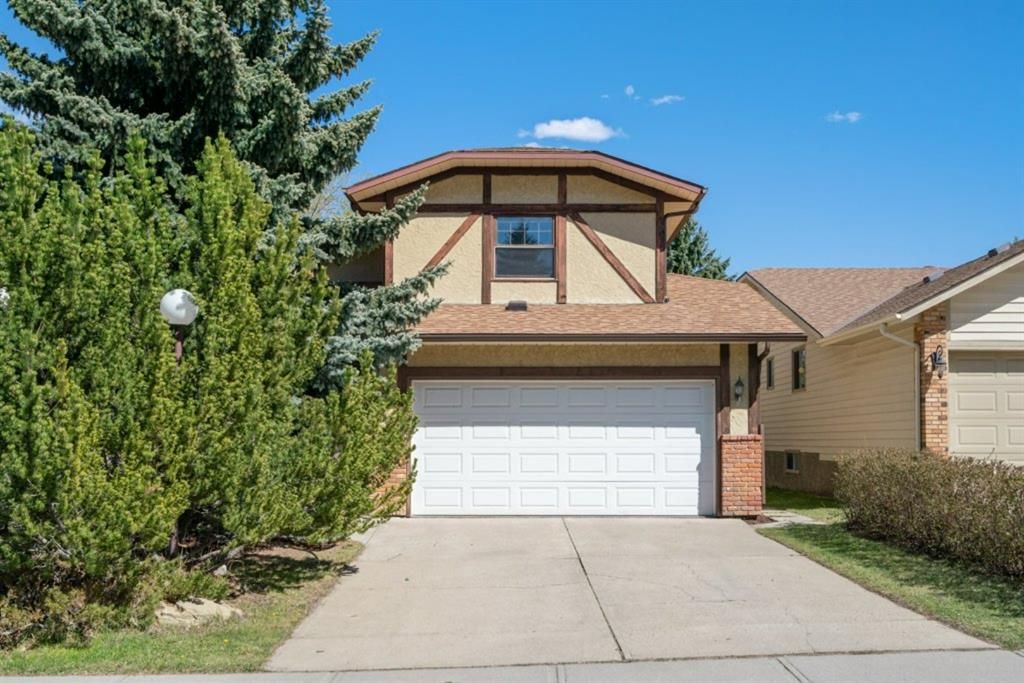 New property listed in Sandstone Valley, Calgary